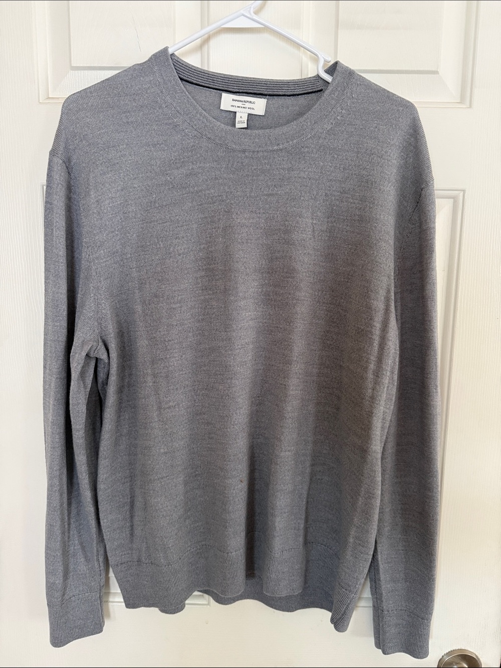 Banana Republic Factory Light Gray Merino Wool Crewneck Sweater